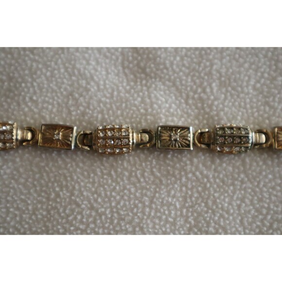 LInks Many Rhinestones Bracelet Gold Toned Fashion Jewelry 8” - Picture 11 of 14